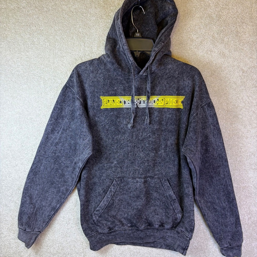 Earth Wind & Fire Hoodie Men Small Grey Acid Wash Graphic‎ Band Sweatshirt USA